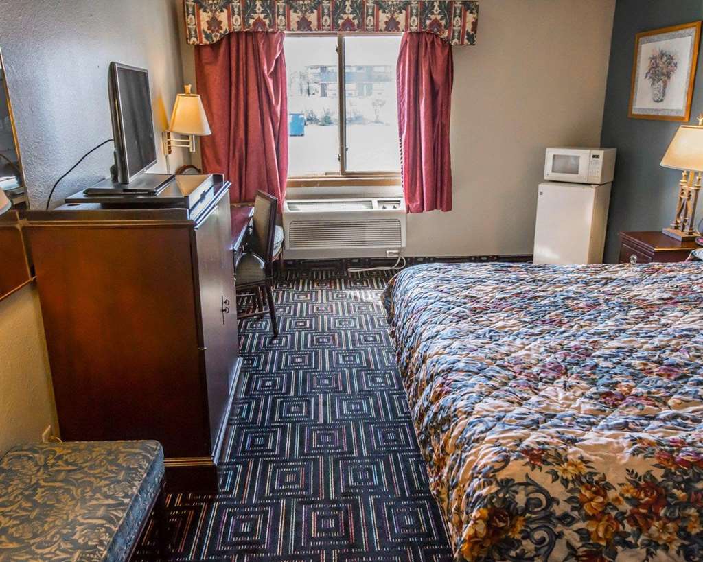 Baymont By Wyndham Joliet Otel Oda fotoğraf