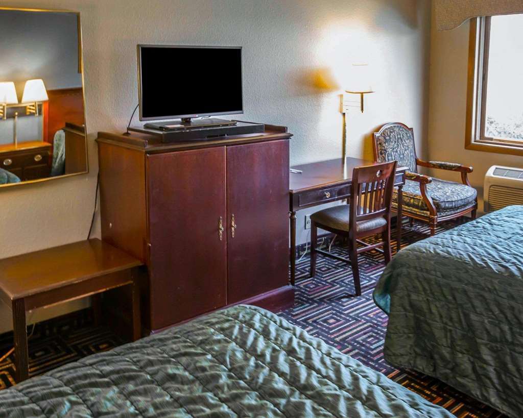 Baymont By Wyndham Joliet Otel Oda fotoğraf
